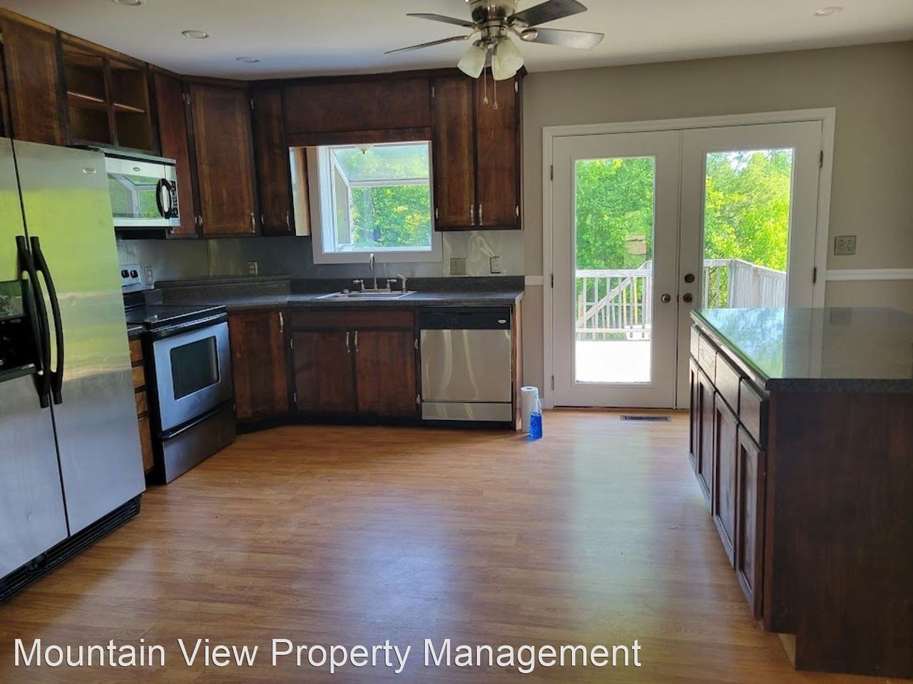 923 Kenny Way - Photo 3 of 20