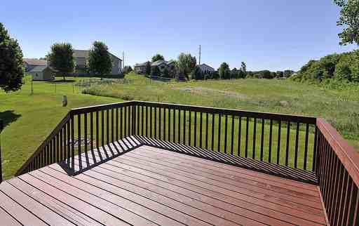 1525 Springwood Ln - Photo 3 of 11