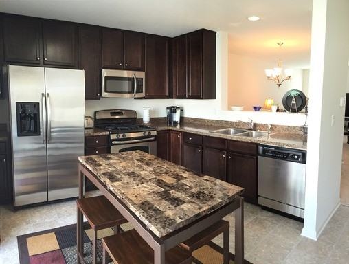 1702 Sandcastle Ln - Photo 2 of 14