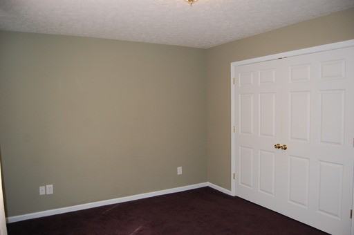 326 Pearson Dr - Photo 3 of 6