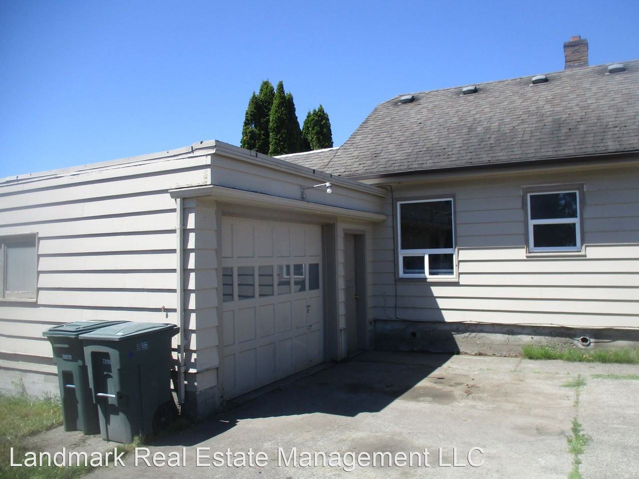 1504 Carolina St - Photo 3 of 7