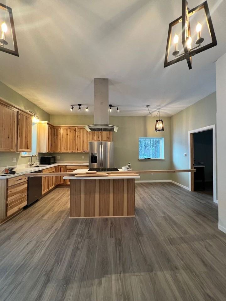 148 Rhubarb Dr #B - Photo 2 of 17