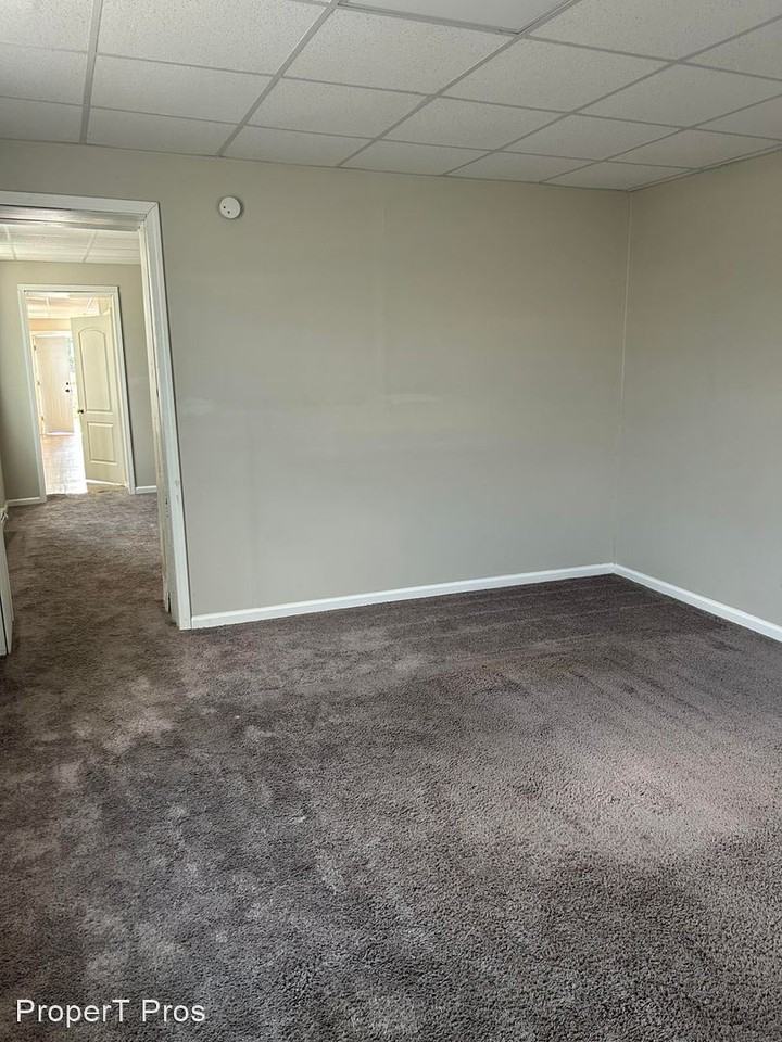 900 Mary Street & 902 Mary Street - Photo 2 of 7