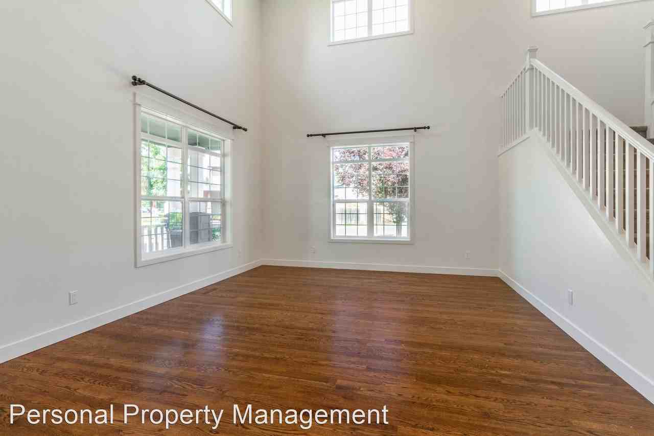 1236 51st St - Photo 3 of 37