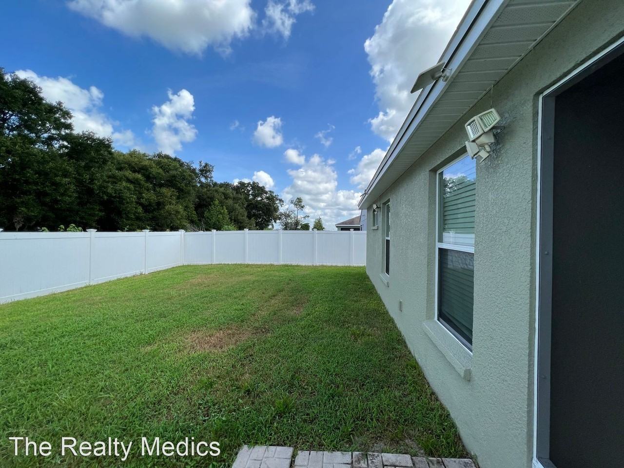 7918 Chestnut View Dr - Photo 2 of 23