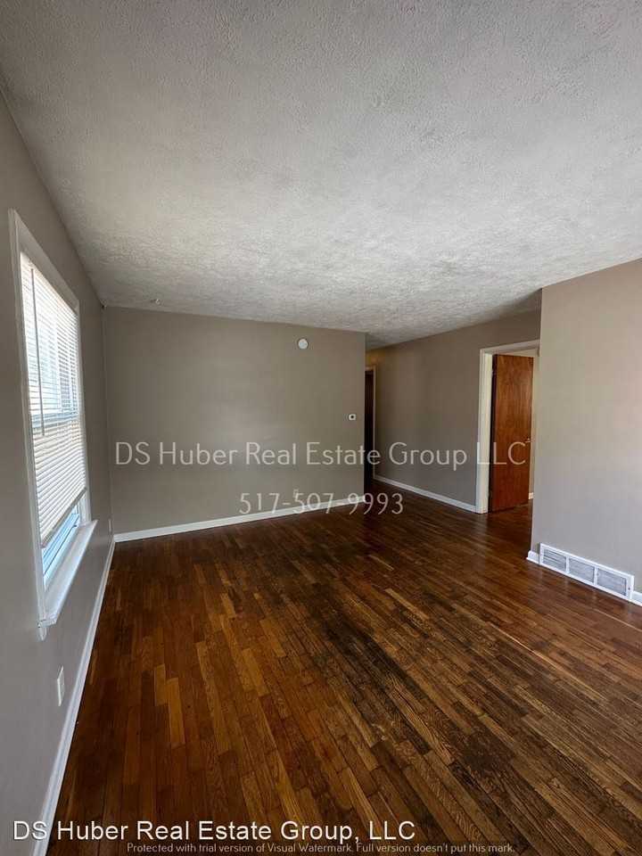 1406 Knollwood Ave - Photo 2 of 13