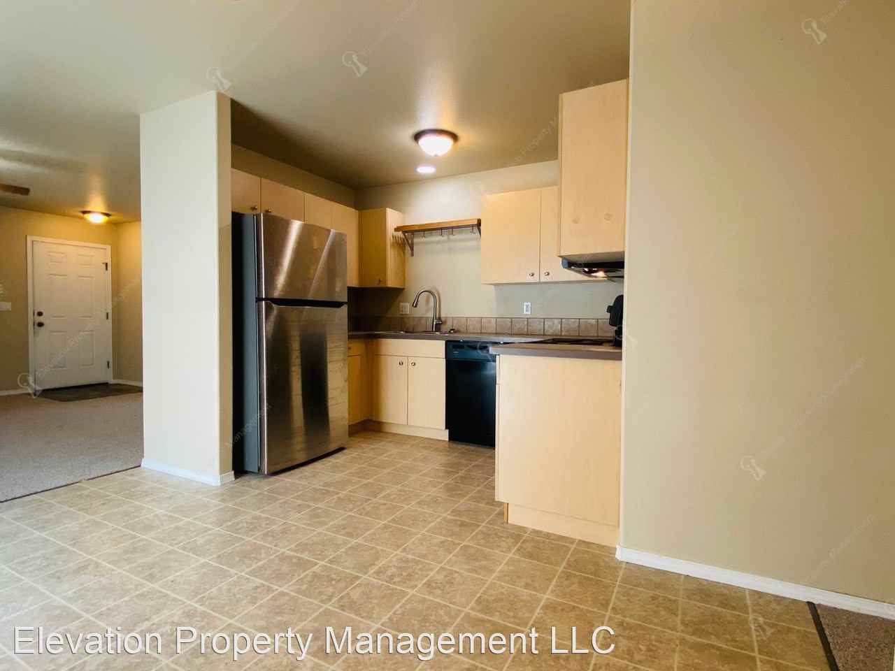 3167 Ne Wells Acres Rd - Photo 3 of 17