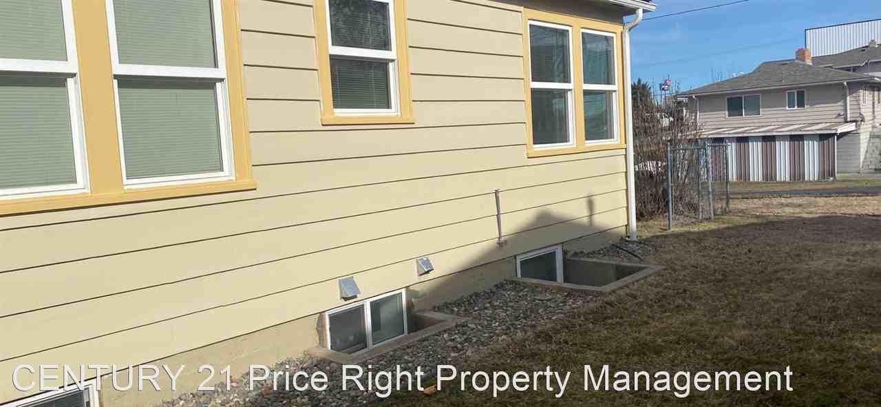 1928 15th Ave - Photo 3 of 26