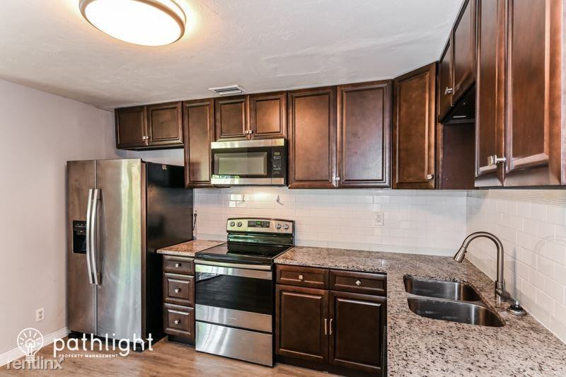 1722 Linhart Ave - Photo 3 of 17