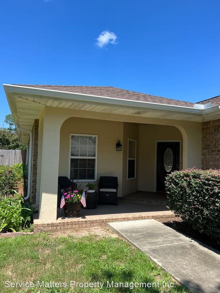 3422 Festival Dr - Photo 2 of 32