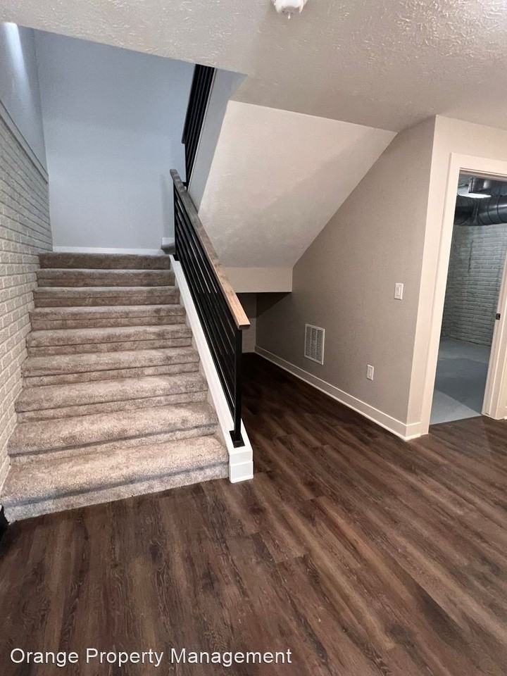 624 N 46th St - Photo 2 of 17