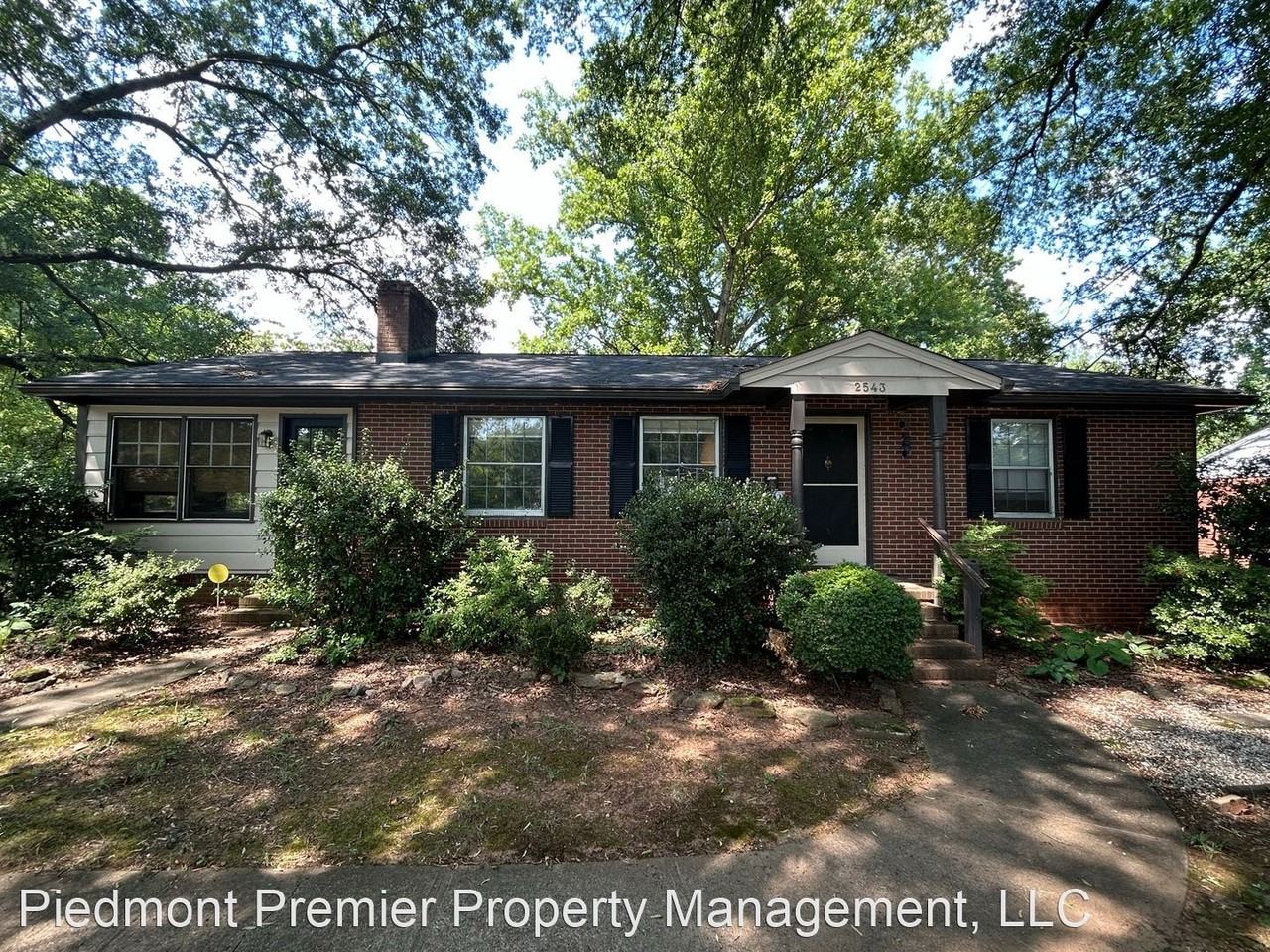 2543 Lullington Dr - Photo 2 of 21