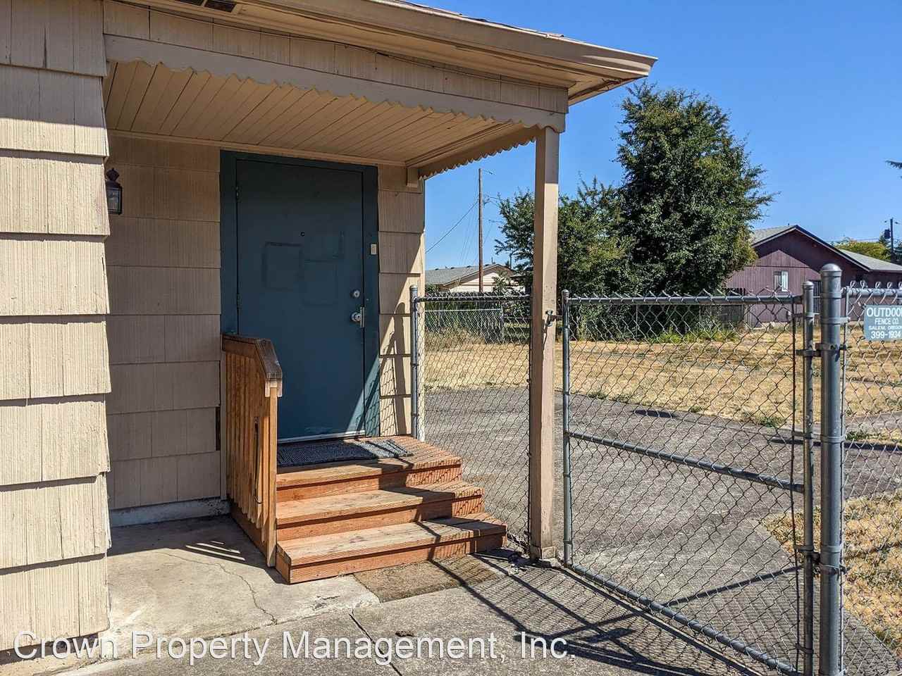 3092 Sunnyview Rd Ne - Photo 3 of 19