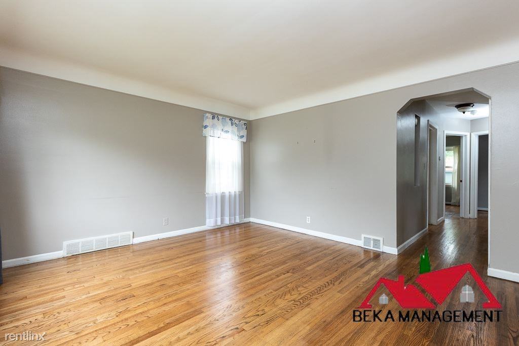 18802 Lennane - Photo 2 of 21