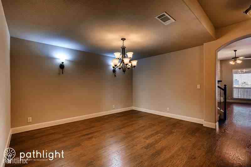 5252 Smokey Ridge Dr - Photo 3 of 18
