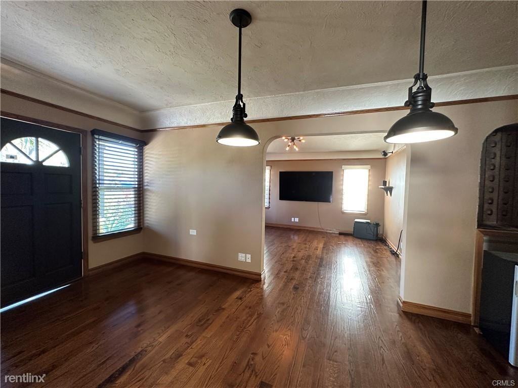 2143 248th St - Photo 3 of 10