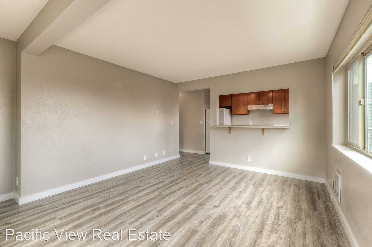 118 18th Ave E - Photo 3 of 11