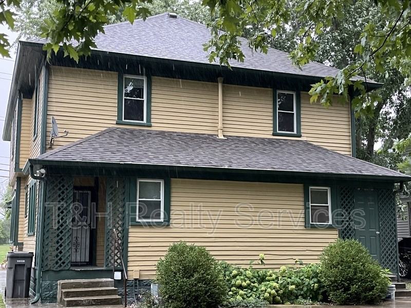 2632 S East St - Photo 2 of 19