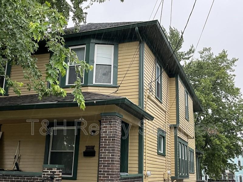 2632 S East St - Photo 3 of 19