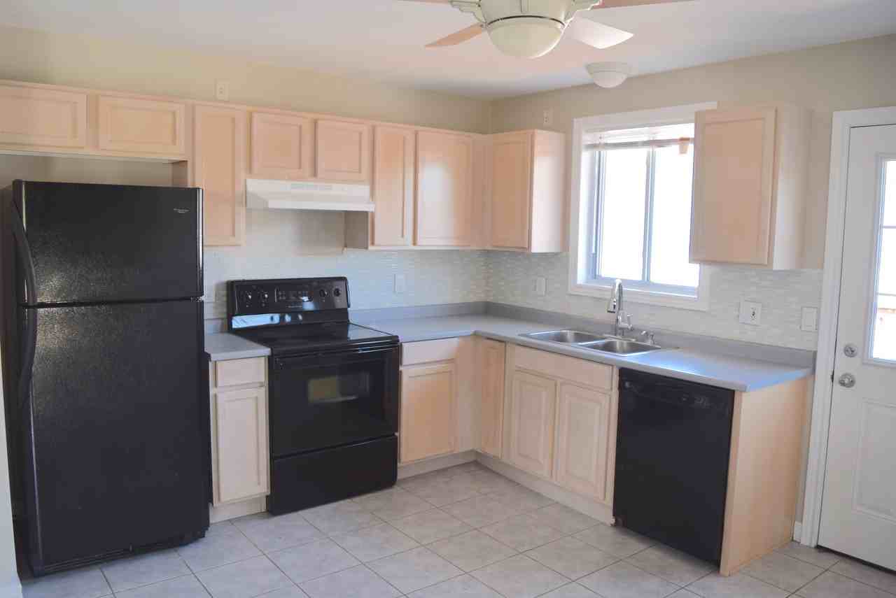 2167 Mckay Avenue - Photo 7 of 46