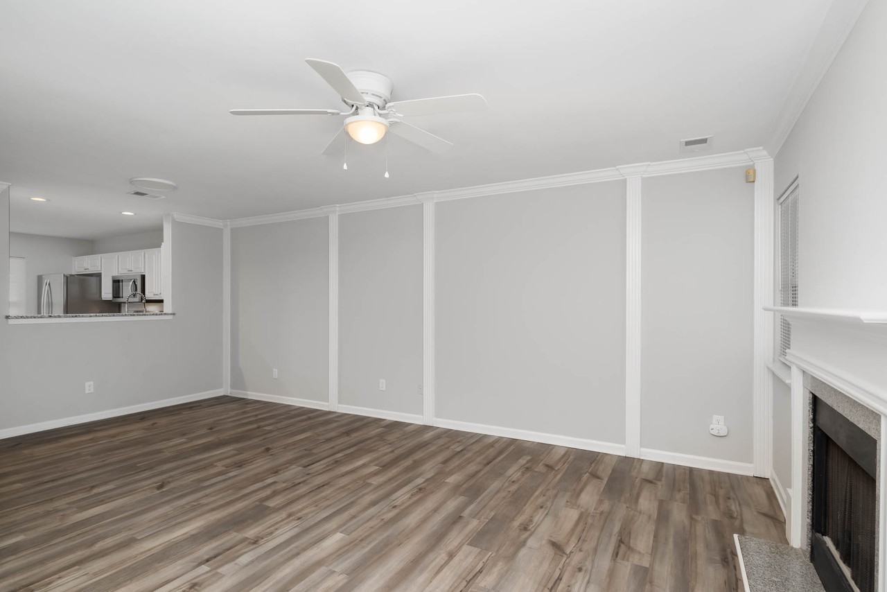 9953 Birch Knoll Ct - Photo 7 of 15