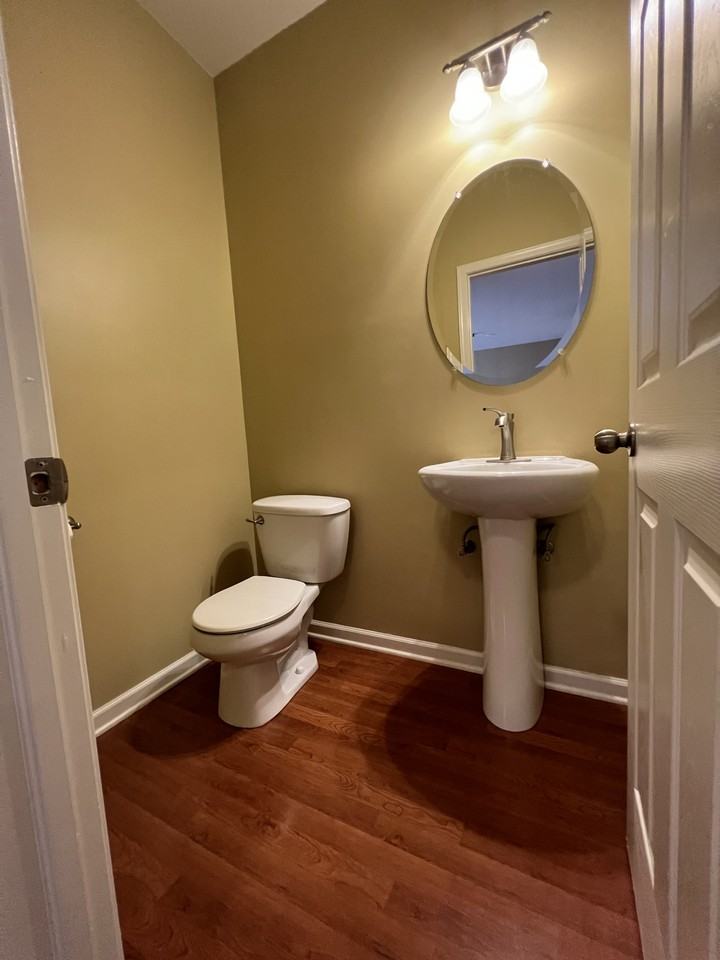 609 Freedom Way - Photo 3 of 20