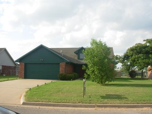 227 Cherokee St - Photo 2 of 8