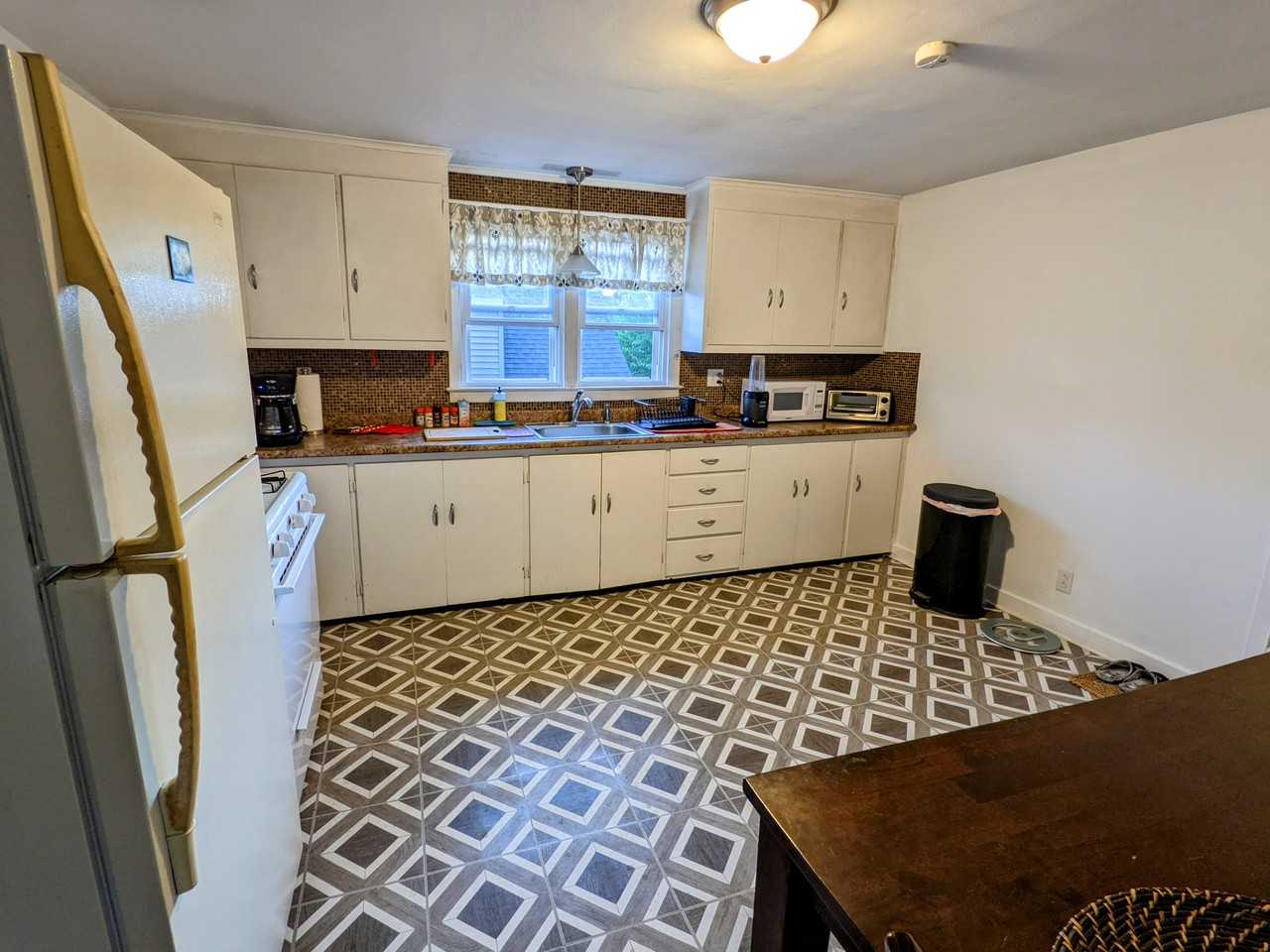 605 Delmar Pl #2 - Photo 2 of 5