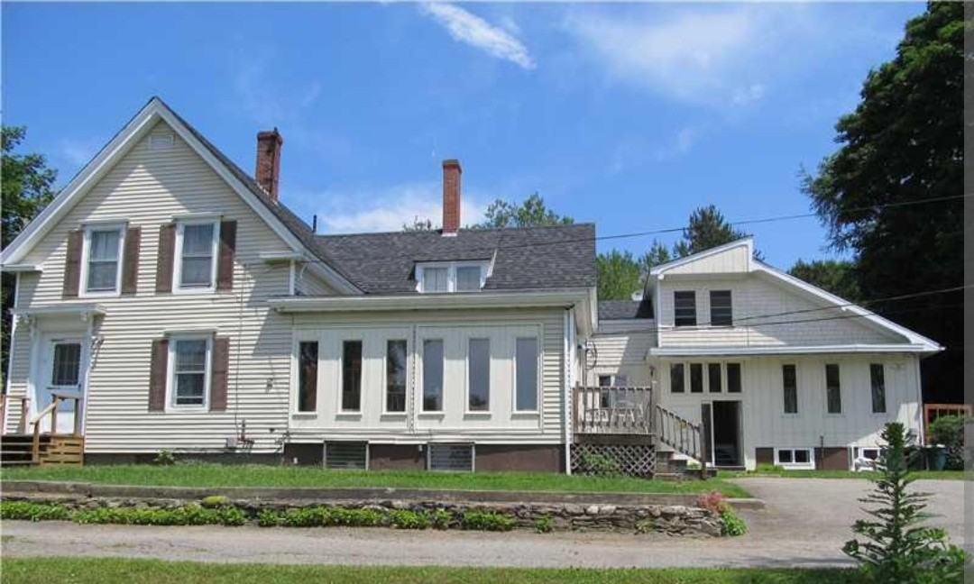 122 Searsport Ave #4 - Photo 2 of 3