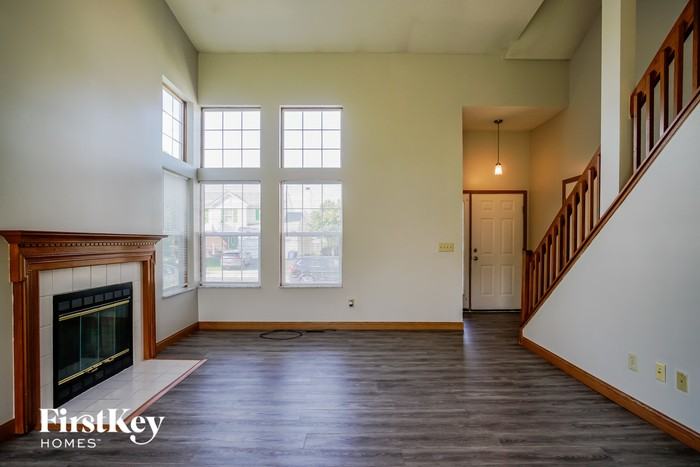 6721 Kristins Cove Ln - Photo 3 of 15