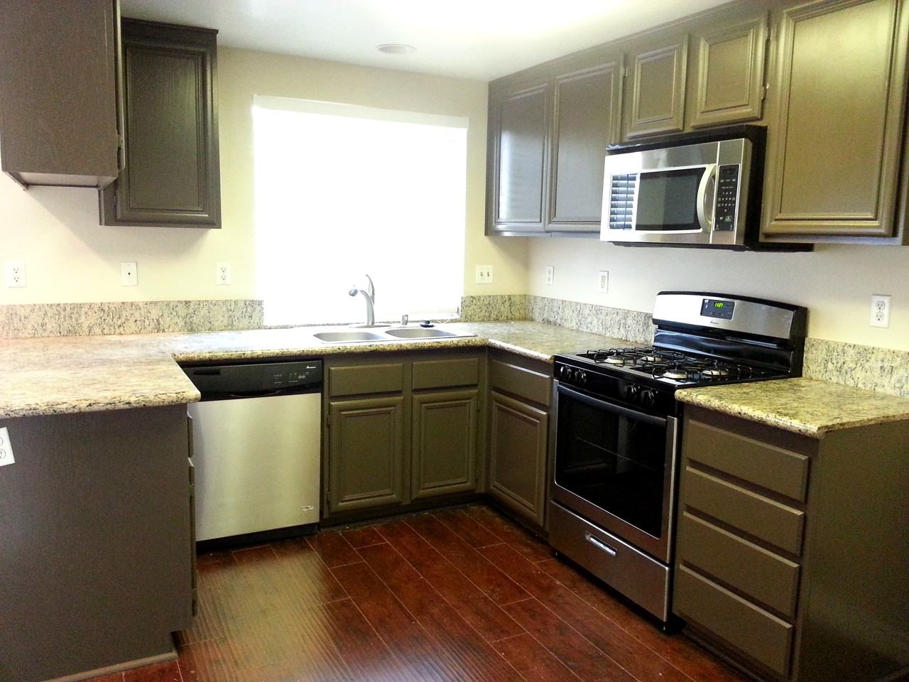 8573 Patricia Way - Photo 3 of 9