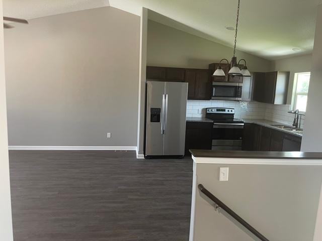 10528 E Kinkaid Ave - Photo 2 of 9