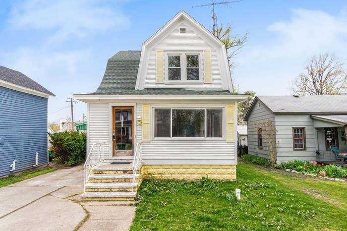 110 N Thompson St #NA - Photo 2 of 18