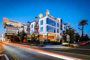 featured image of 5800 Harold Way