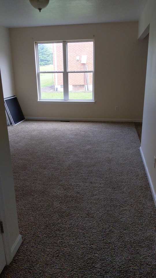 70 Cambridge Dr #19 - Photo 2 of 24