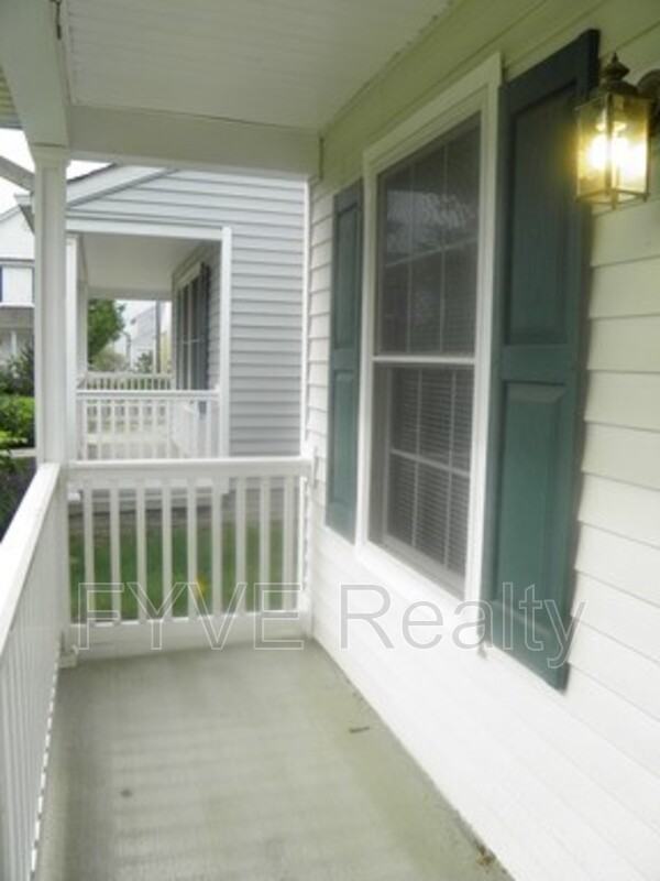 1612 Sarin St - Photo 2 of 41