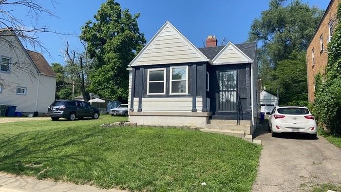 2321 Rugby Rd - Photo 2 of 37