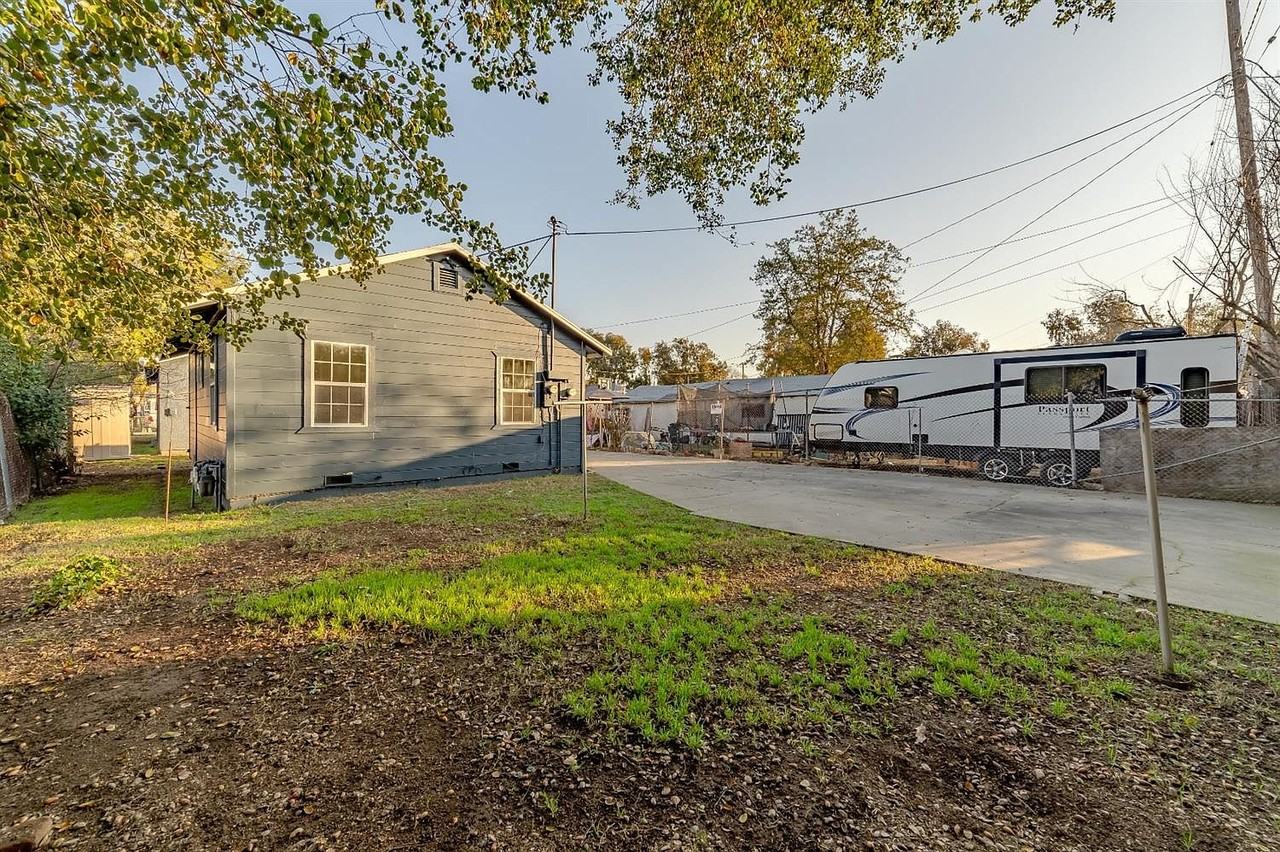 3212 24th Ave #NA - Photo 2 of 13