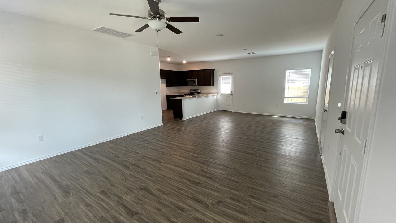 3608 Lodgepole Dr #NA - Photo 2 of 9