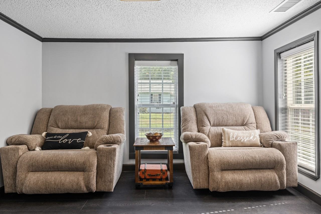 311 College St #NA - Photo 2 of 12