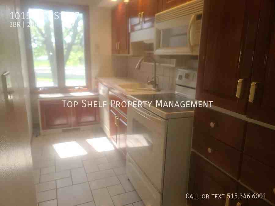 1015 Day St #7 - Photo 2 of 11