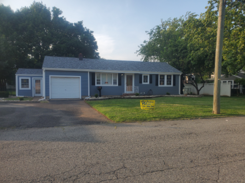 105 E Crescent Pkwy - Photo 2 of 22