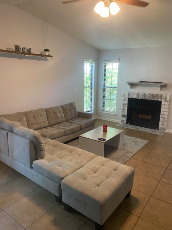 2031 Hanover Ct - Photo 2 of 13