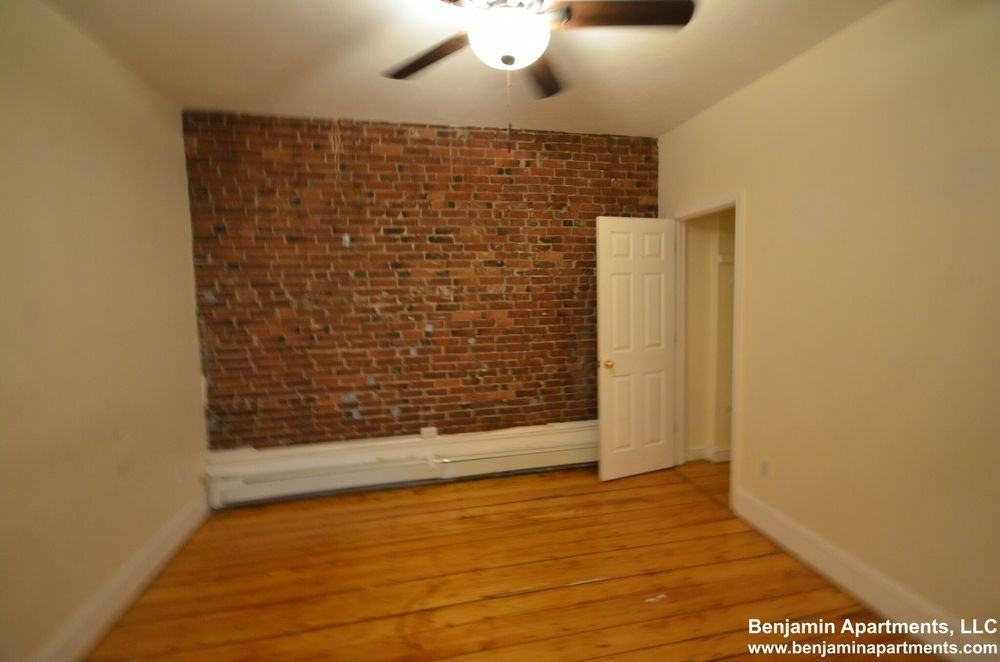 115 Hampshire St #2B