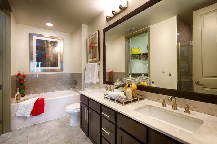 906 Town and Country Boulevard - Photo 4 of 10