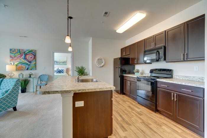 100 Isabelle Isle - Photo 7 of 10