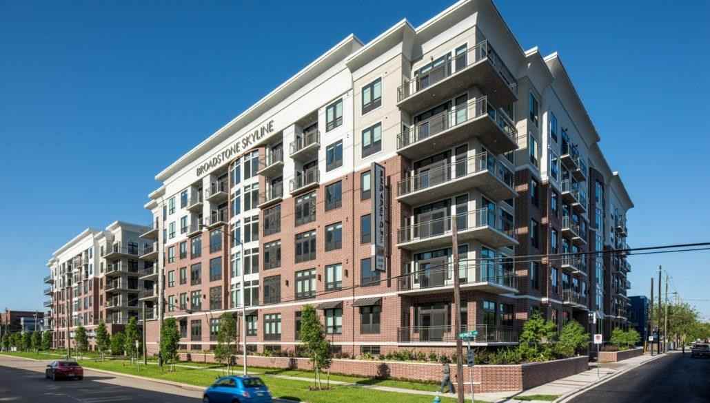 705 West Saulnier Street - Photo 6 of 10