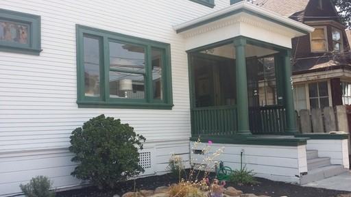 545 37th St - Photo 2 of 20