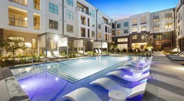 featured image of 609 Waverly Street