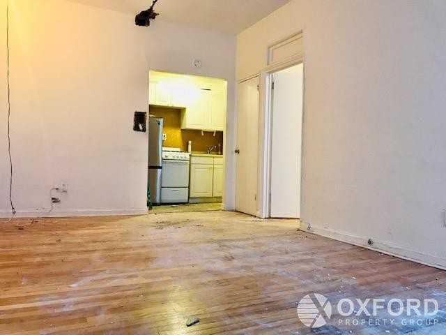 1484 2nd Avenue - Photo 2 of 10